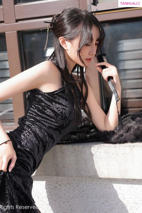 玥儿玥  [XiuRen]高清写真图 2022.12.27 No.6050 玥儿玥er 海南旅拍第23张图片